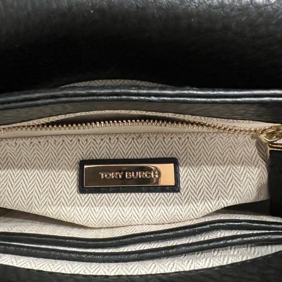 Tory Burch Kira Pebble Leather - Picture 8 of 8